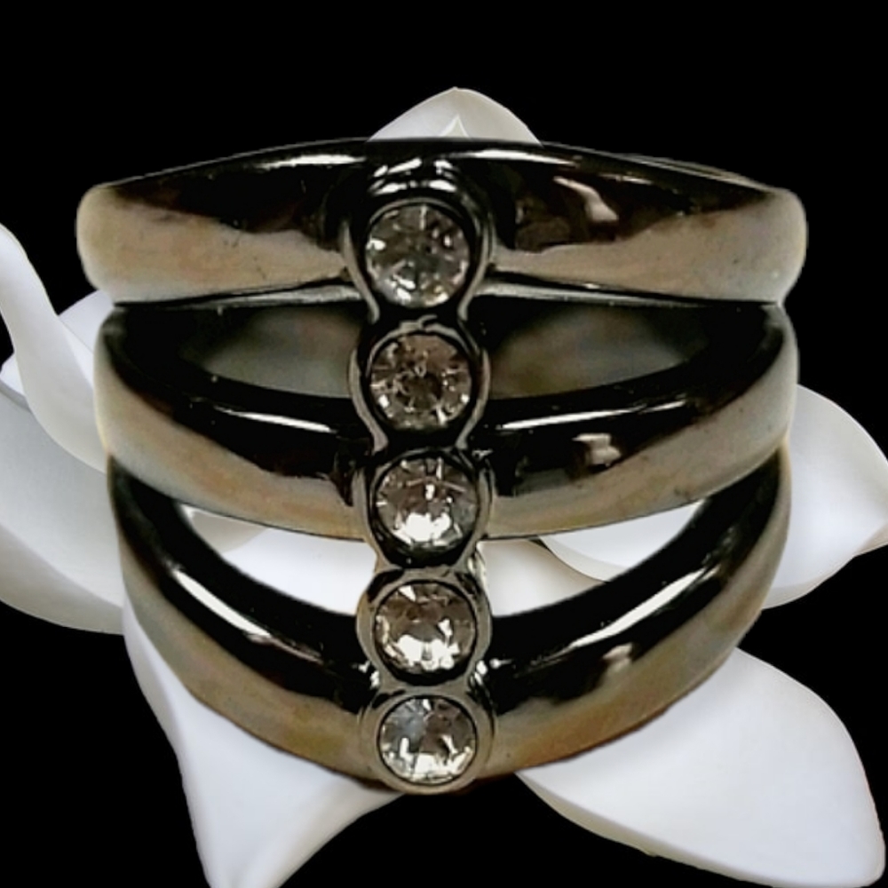 Vintage Gunmetal Rhinestone Multiple Band Statement Ring SZ 7.5